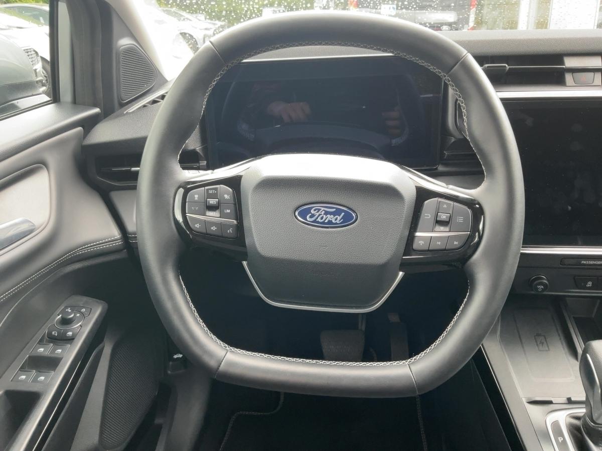 FORD Titanium *Fahrer-Assistenz *el. Heckklappe FORD Titanium *Fahrer-Assistenz *el. Heckklappe