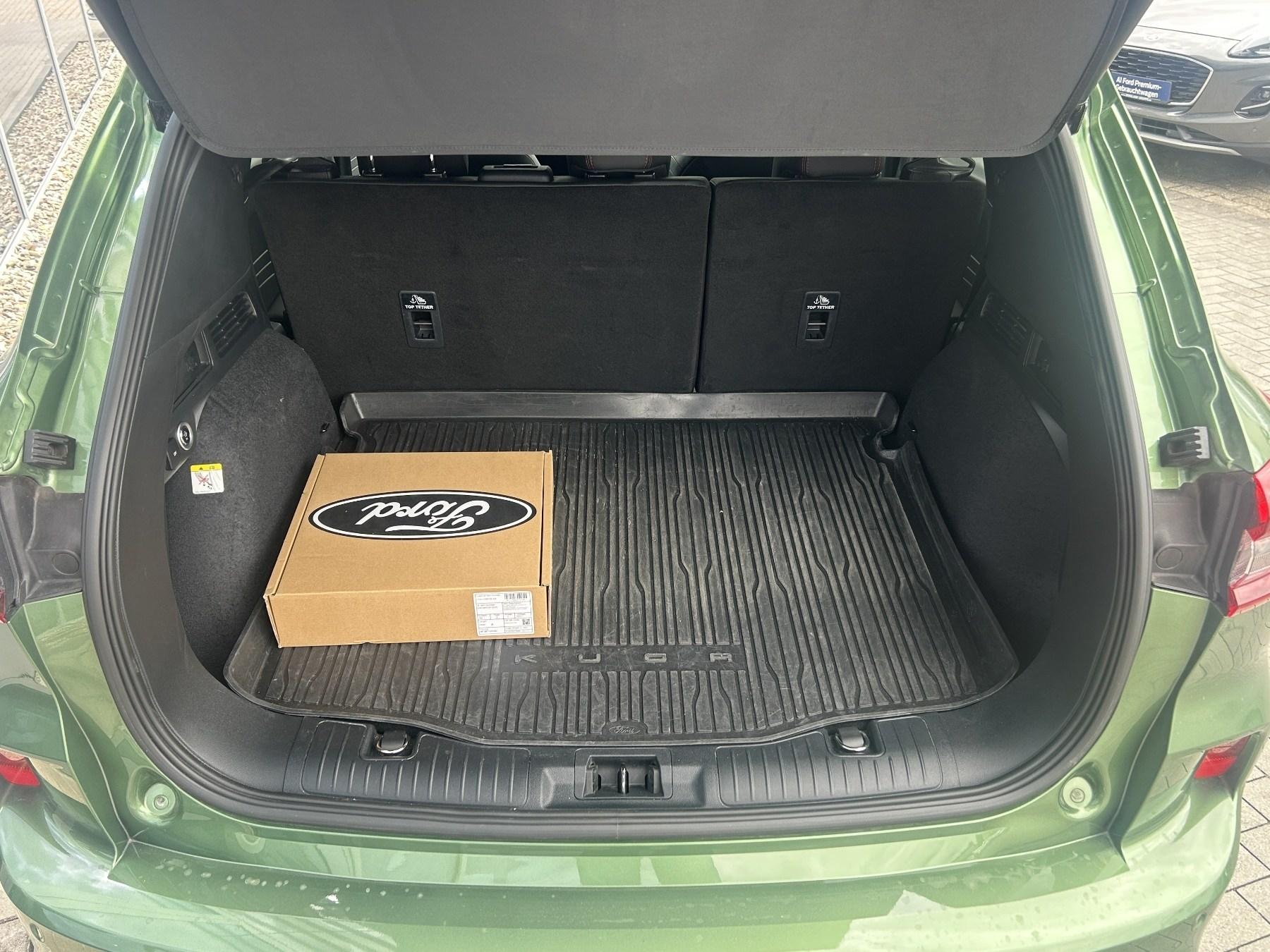 FORD PHEV ST-Line X FORD PHEV ST-Line X