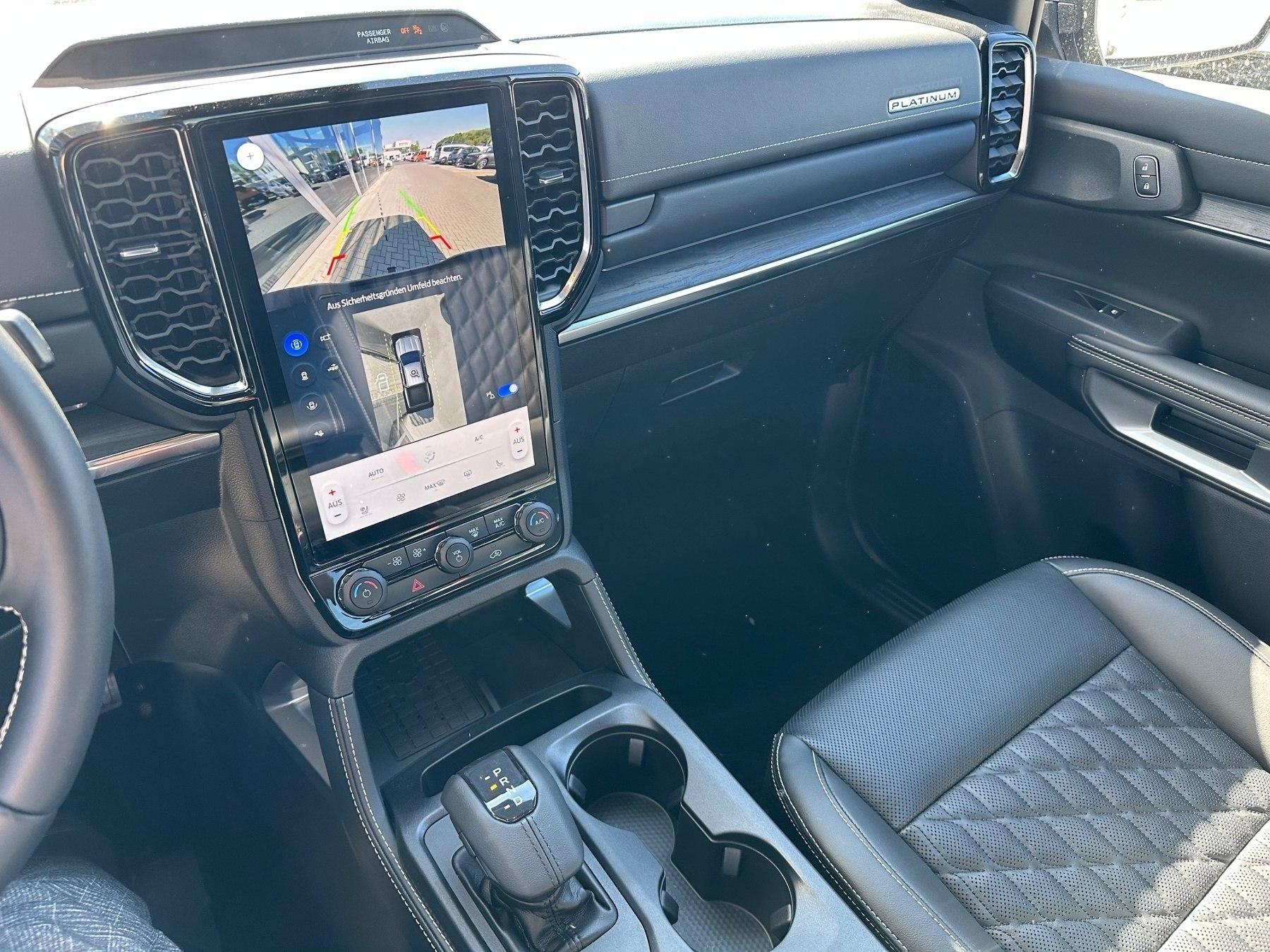 FORD Platinum, elek. Rollo, Standheizung*LAGER FORD Platinum, elek. Rollo, Standheizung*LAGER