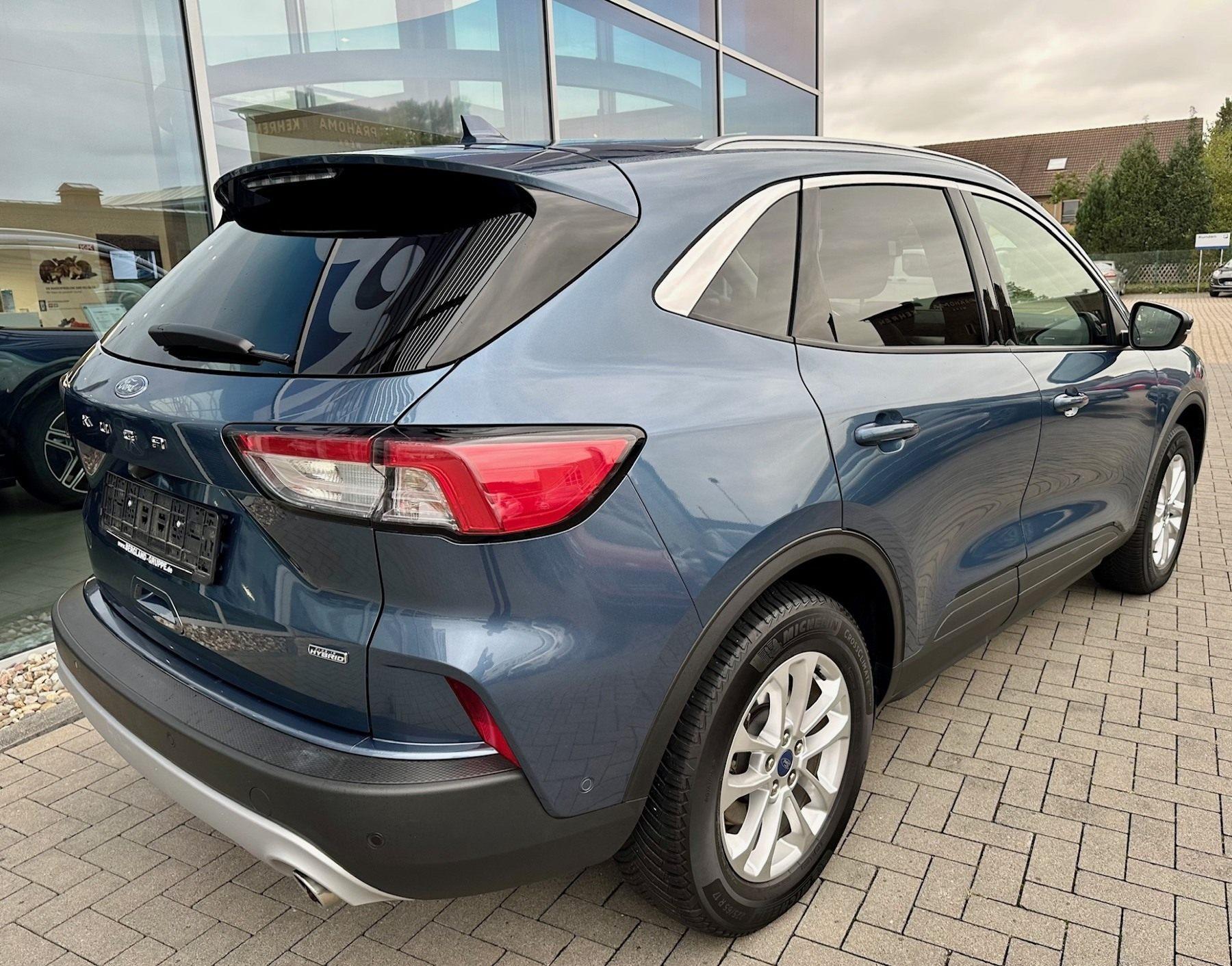FORD 2.5 Duratec Plug-in-Hybrid PHEV Titanium X FORD 2.5 Duratec Plug-in-Hybrid PHEV Titanium X