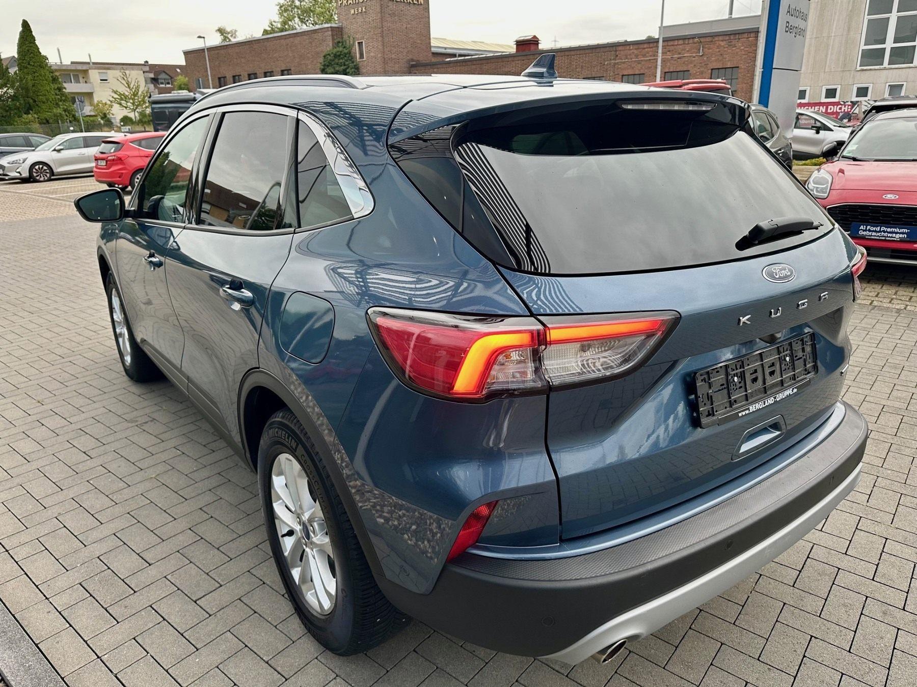 FORD 2.5 Duratec Plug-in-Hybrid PHEV Titanium X FORD 2.5 Duratec Plug-in-Hybrid PHEV Titanium X