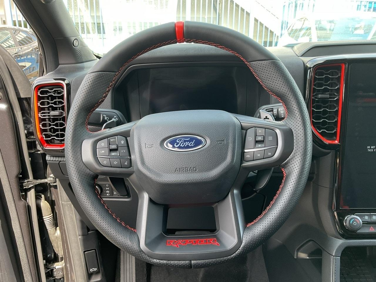 FORD Raptor DOPPELKABINE Automatik FORD Raptor DOPPELKABINE Automatik
