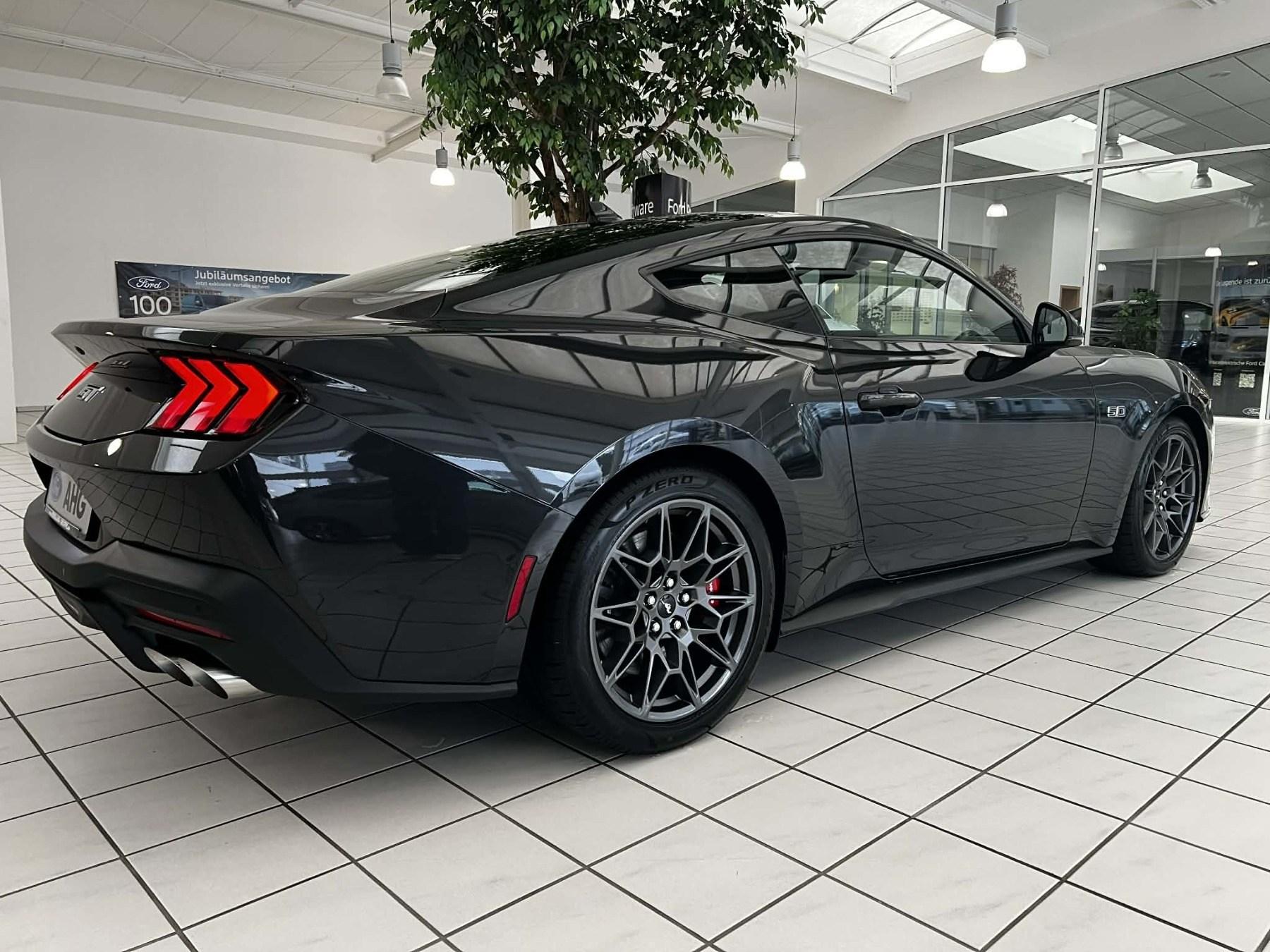 FORD GT Fastback FORD GT Fastback