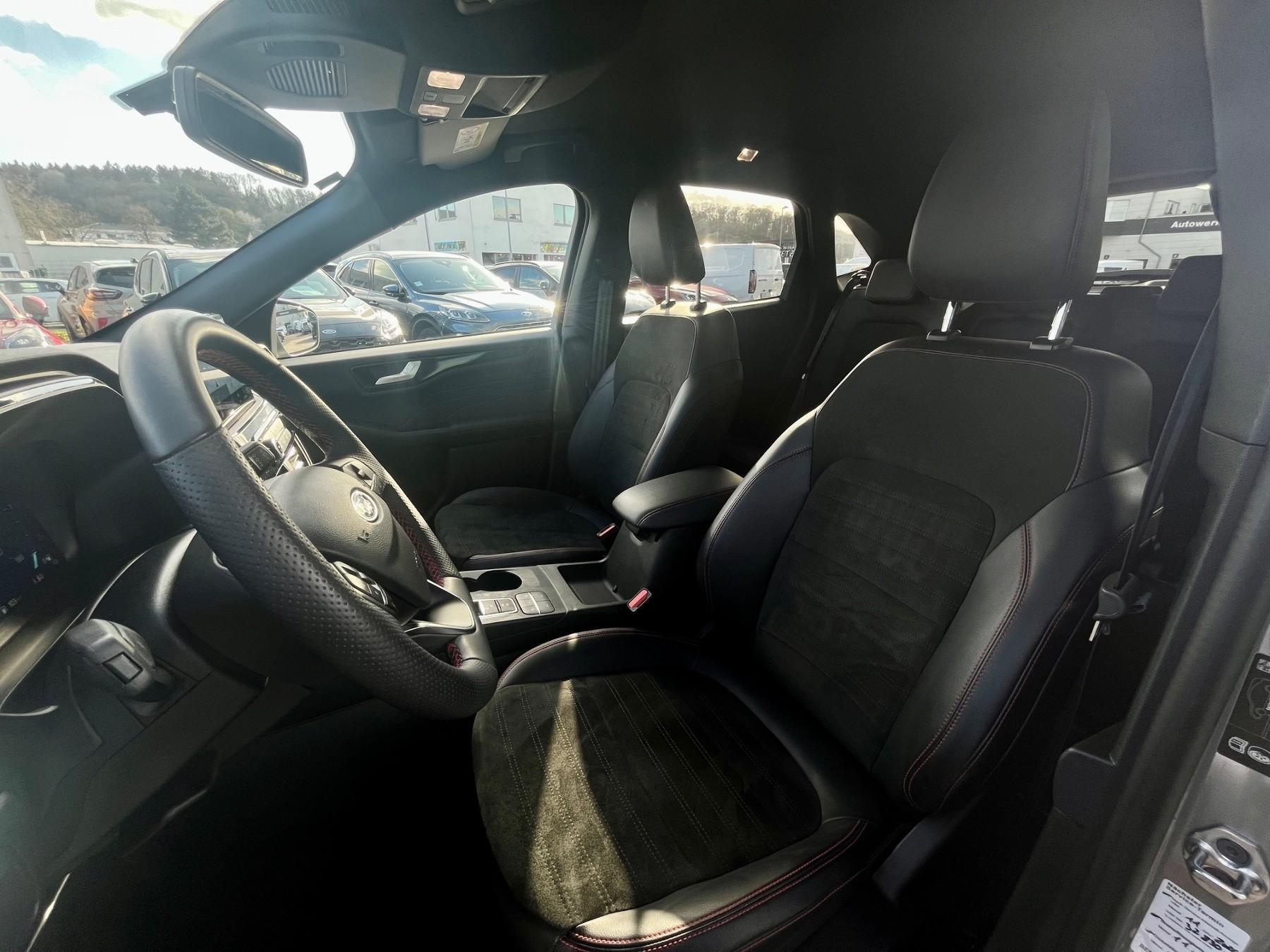 FORD ST-Line X PHEV FORD ST-Line X PHEV