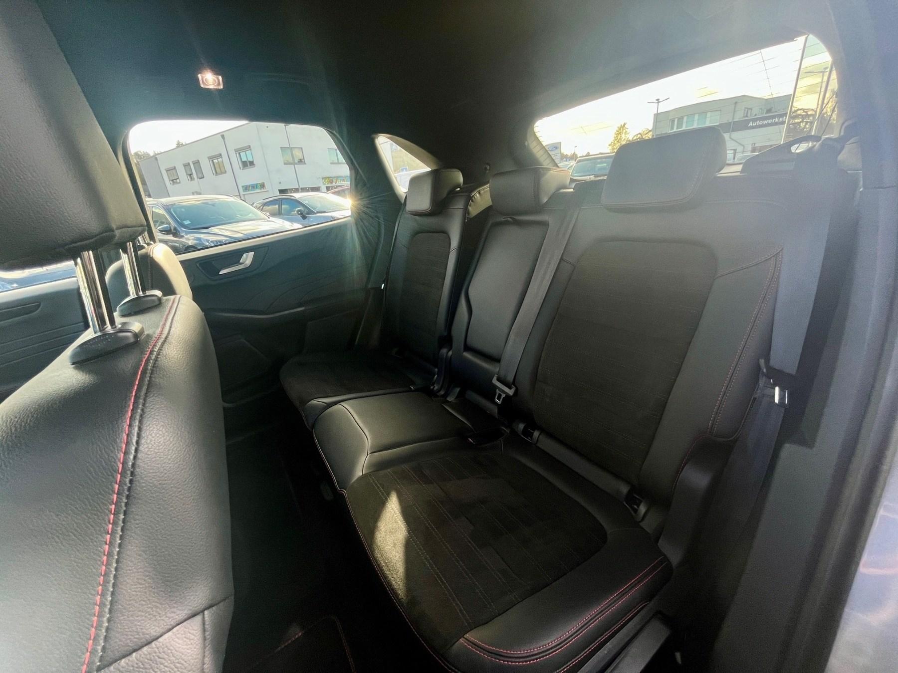 FORD ST-Line X PHEV FORD ST-Line X PHEV