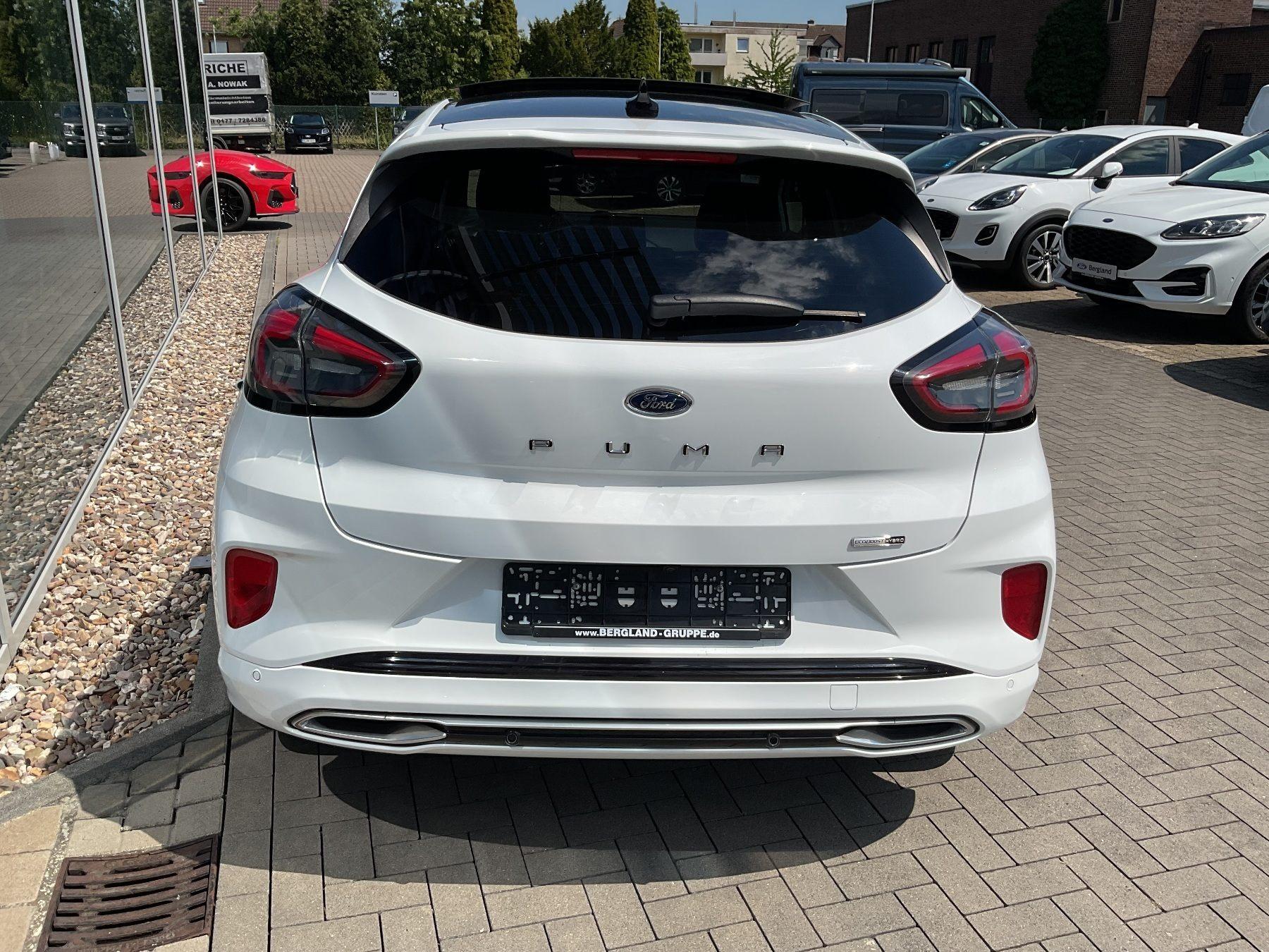 FORD ST-LINE VIGNALE 125 PS AUTOMATIK AHK B&O FORD ST-LINE VIGNALE 125 PS AUTOMATIK AHK B&O