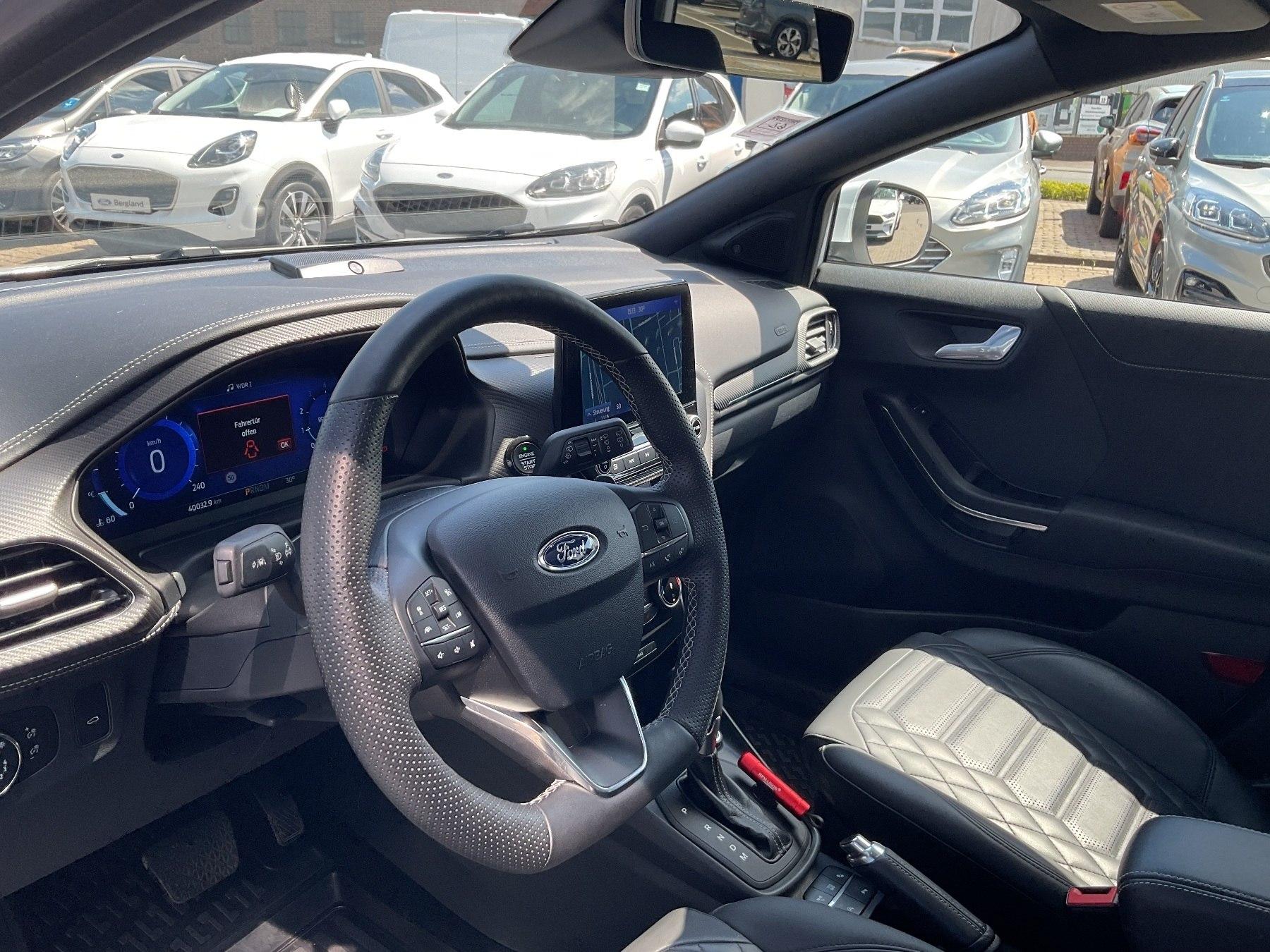 FORD ST-LINE VIGNALE 125 PS AUTOMATIK AHK B&O FORD ST-LINE VIGNALE 125 PS AUTOMATIK AHK B&O