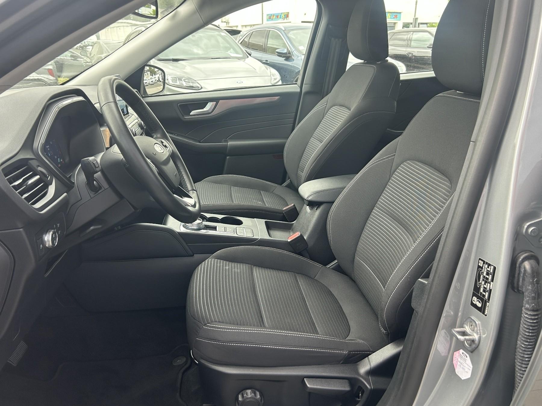 FORD 2.5 Duratec PHEV Titanium/Schwenkbare AHK FORD 2.5 Duratec PHEV Titanium/Schwenkbare AHK