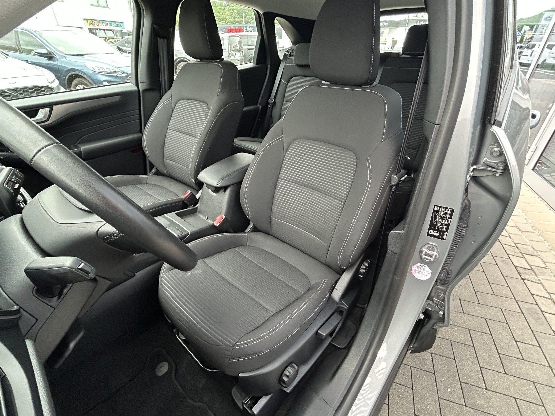 FORD 2.5 Duratec PHEV Titanium/Schwenkbare AHK FORD 2.5 Duratec PHEV Titanium/Schwenkbare AHK