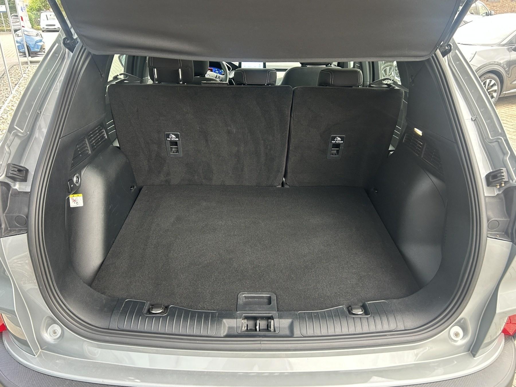 FORD 2.5 Duratec PHEV Titanium/Schwenkbare AHK FORD 2.5 Duratec PHEV Titanium/Schwenkbare AHK