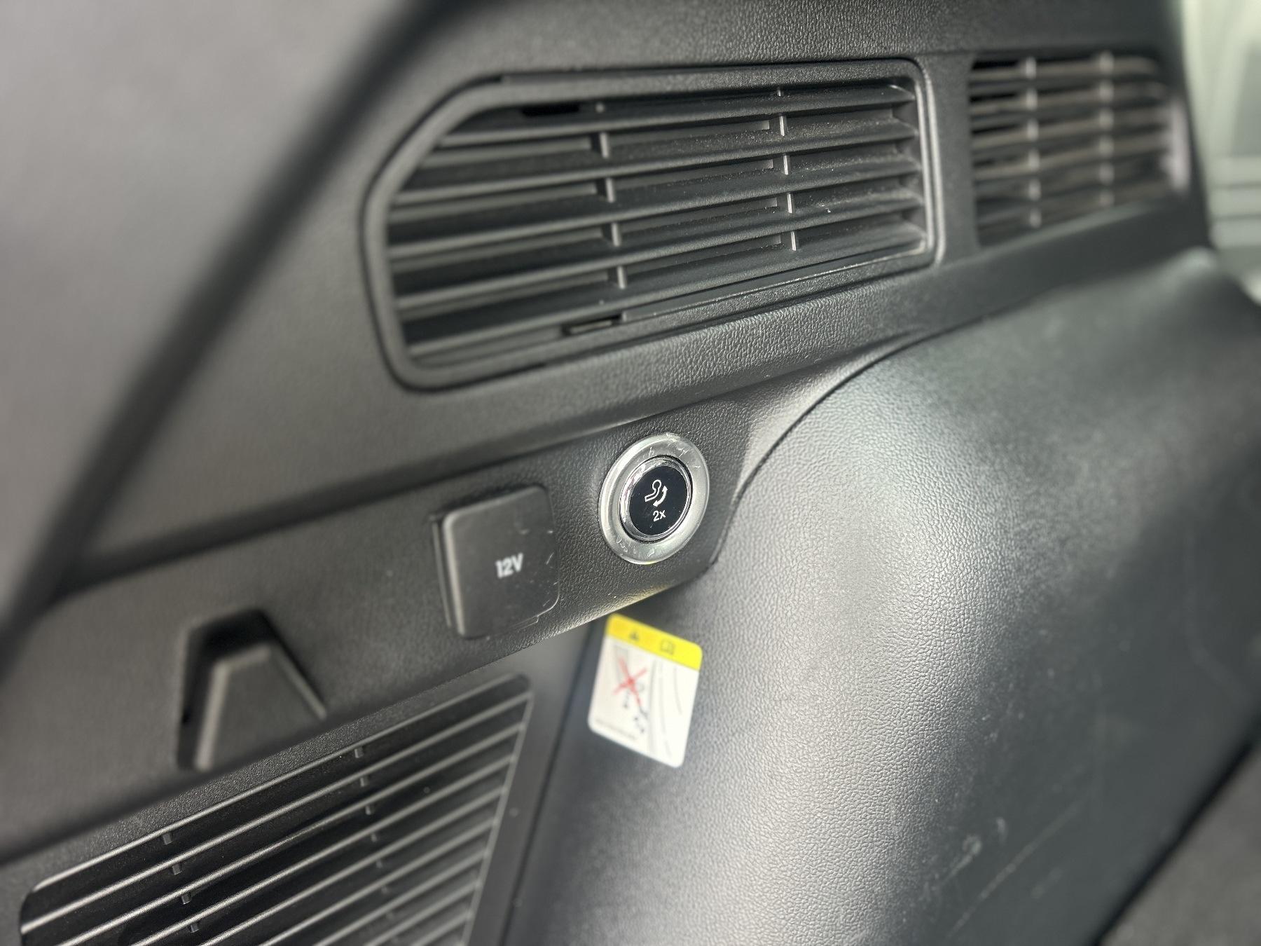 FORD 2.5 Duratec PHEV Titanium/Schwenkbare AHK FORD 2.5 Duratec PHEV Titanium/Schwenkbare AHK