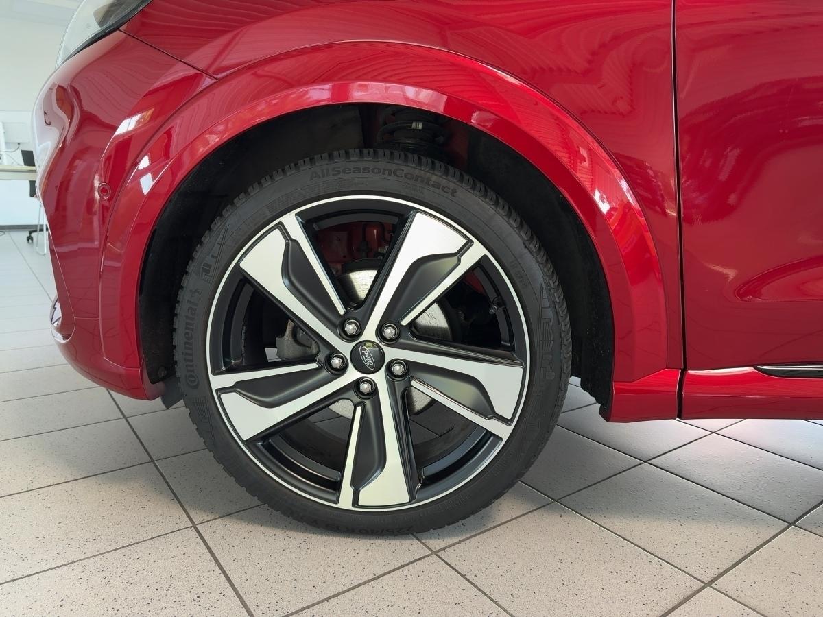 FORD 1,0 l EcoBoost Hybrid 155 PS ST-Line X FORD 1,0 l EcoBoost Hybrid 155 PS ST-Line X