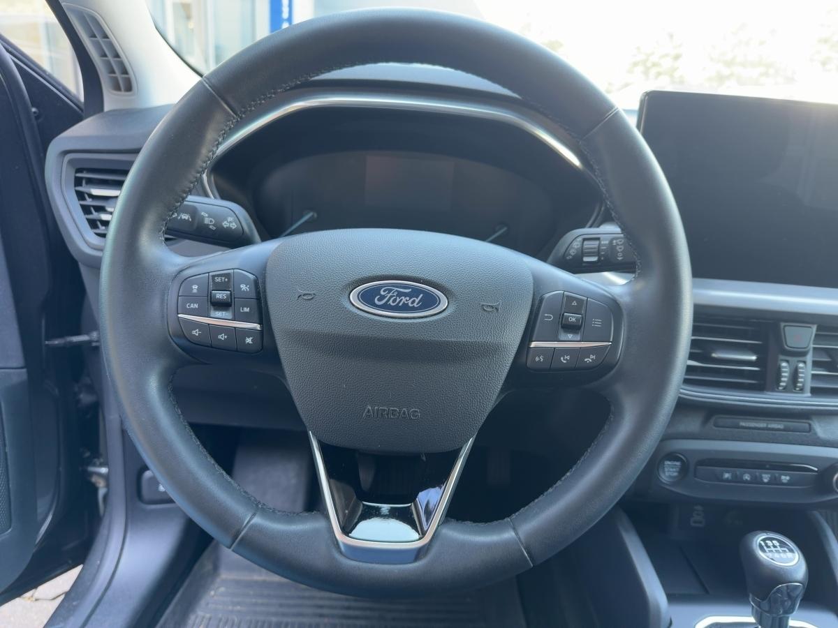 FORD 1,0 l EcoBoost 92 kW (125 PS) B Titanium FORD 1,0 l EcoBoost 92 kW (125 PS) B Titanium
