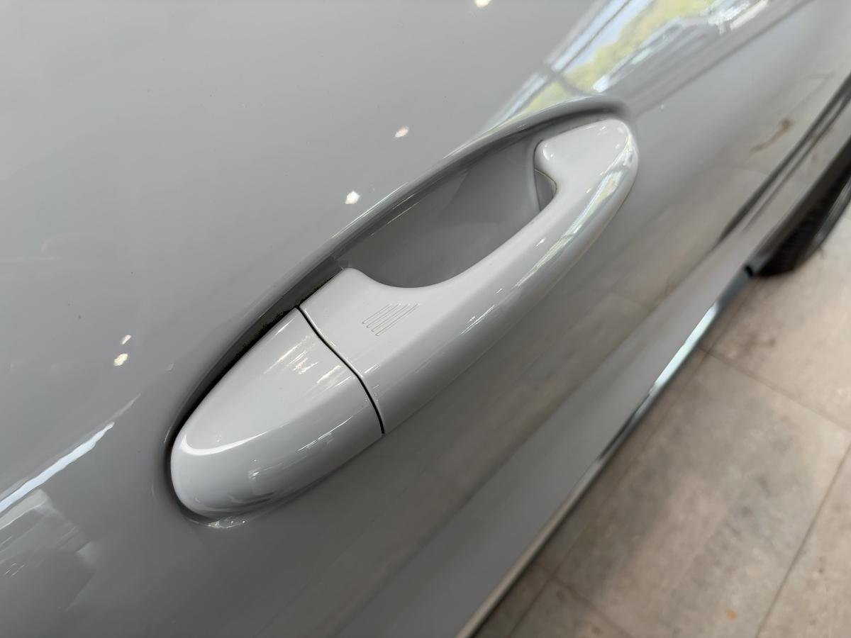 FORD Titanium Automatik FORD Titanium Automatik