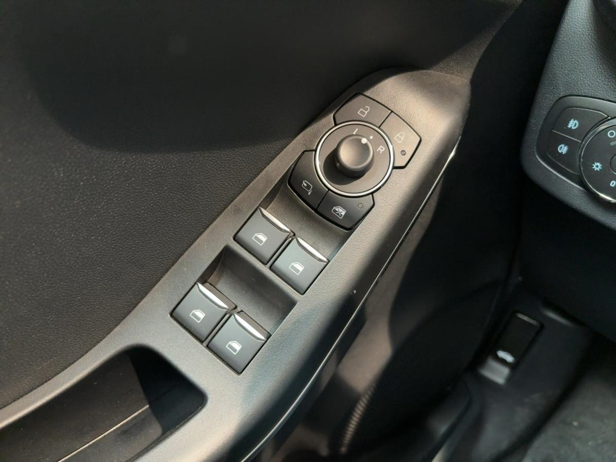 FORD Titanium Automatik FORD Titanium Automatik