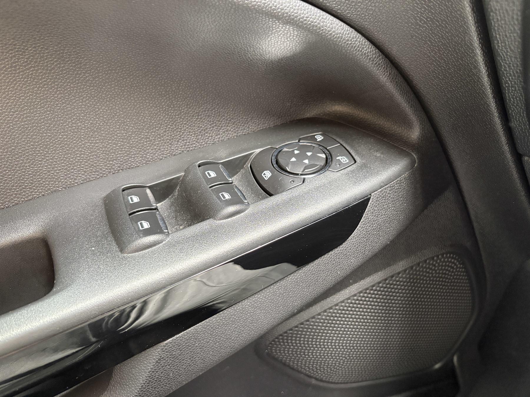 FORD TITANIUM 1.0 EB 125PS FORD TITANIUM 1.0 EB 125PS