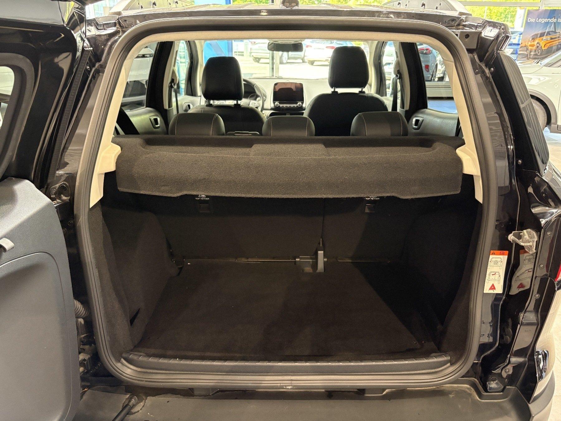 FORD TITANIUM 1.0 EB 125PS FORD TITANIUM 1.0 EB 125PS