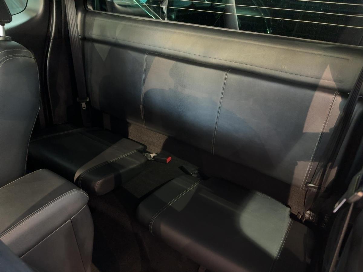 FORD 3,2l Extrakabine Limited FORD 3,2l Extrakabine Limited