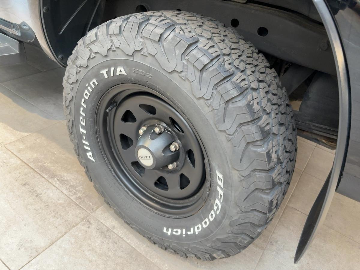 FORD 3,2l Extrakabine Limited FORD 3,2l Extrakabine Limited