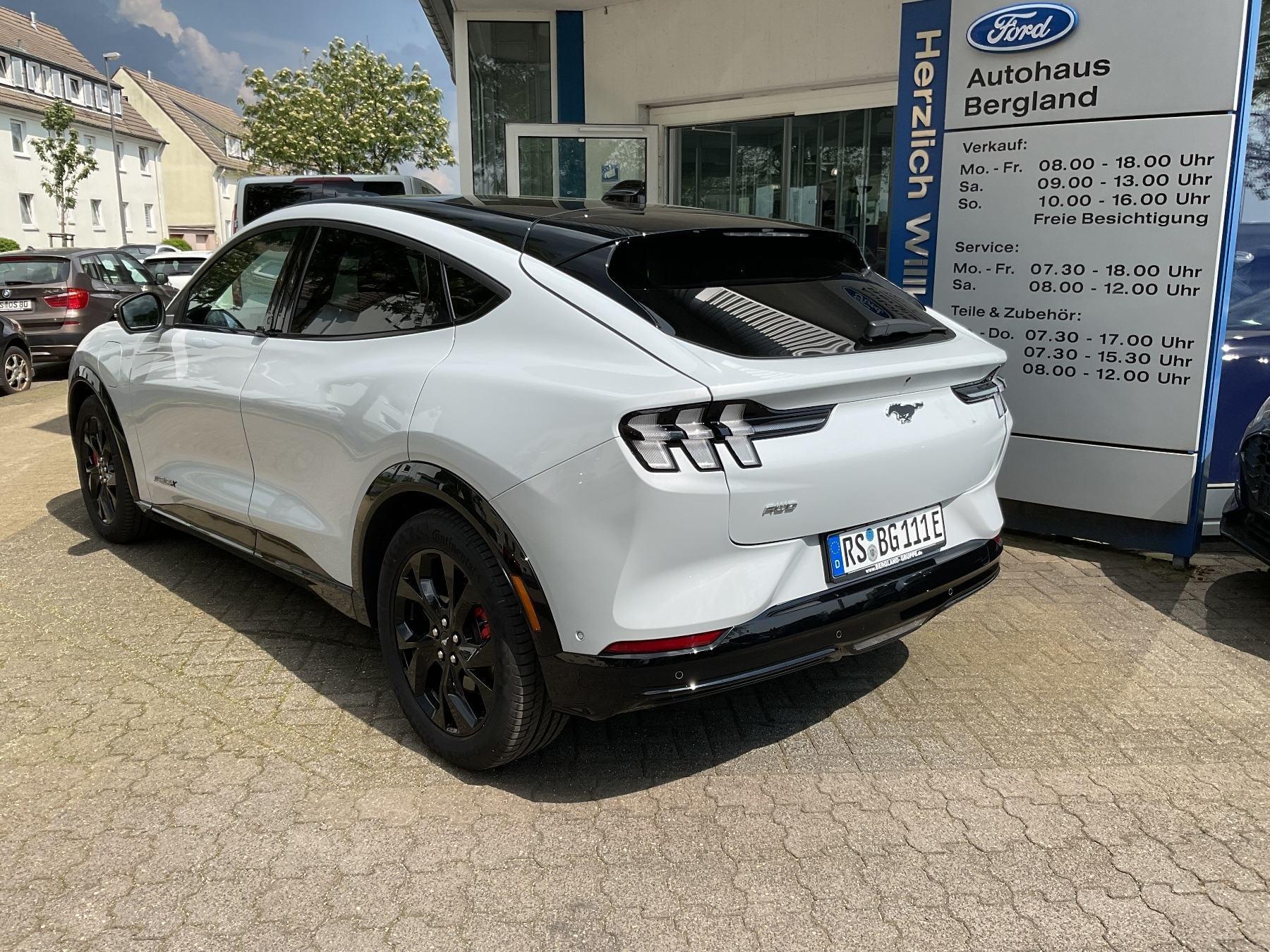 FORD AWD 98,7kWh Dual Allrad FORD AWD 98,7kWh Dual Allrad