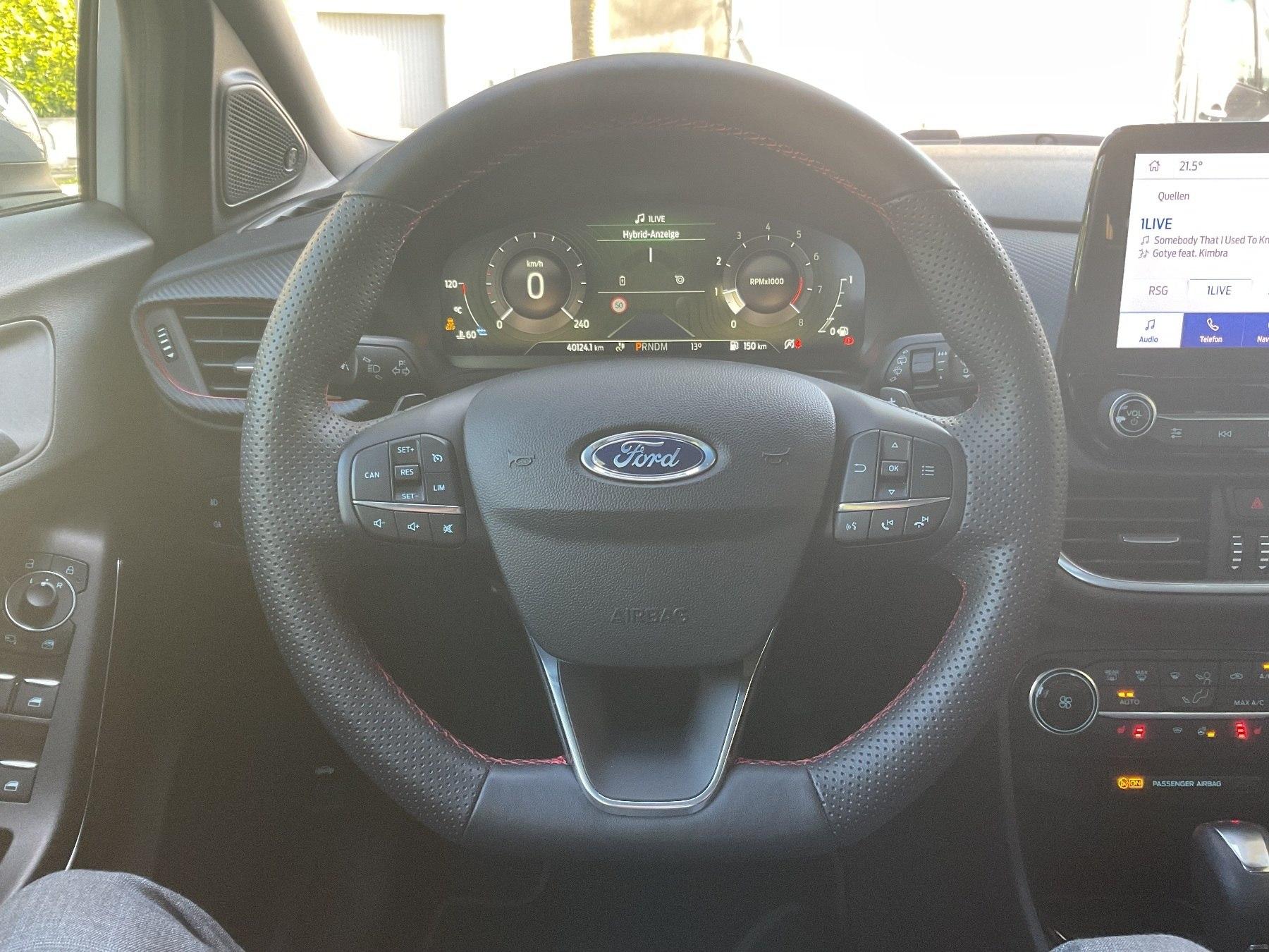 FORD ST-Line X MHEV 155PS *LED*B&O*NAVI*SHZ*PDC* FORD ST-Line X MHEV 155PS *LED*B&O*NAVI*SHZ*PDC*