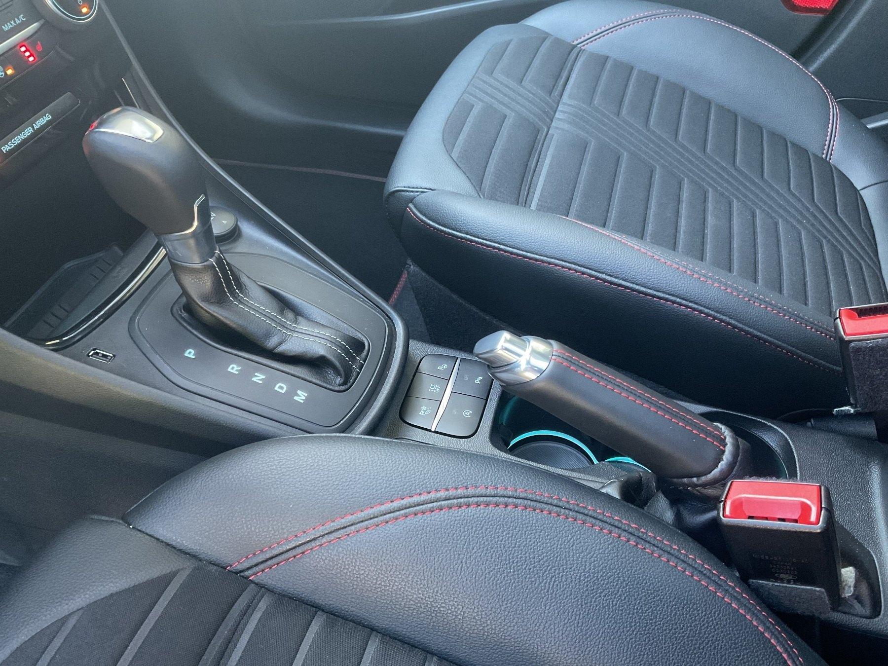 FORD ST-Line X MHEV 155PS *LED*B&O*NAVI*SHZ*PDC* FORD ST-Line X MHEV 155PS *LED*B&O*NAVI*SHZ*PDC*