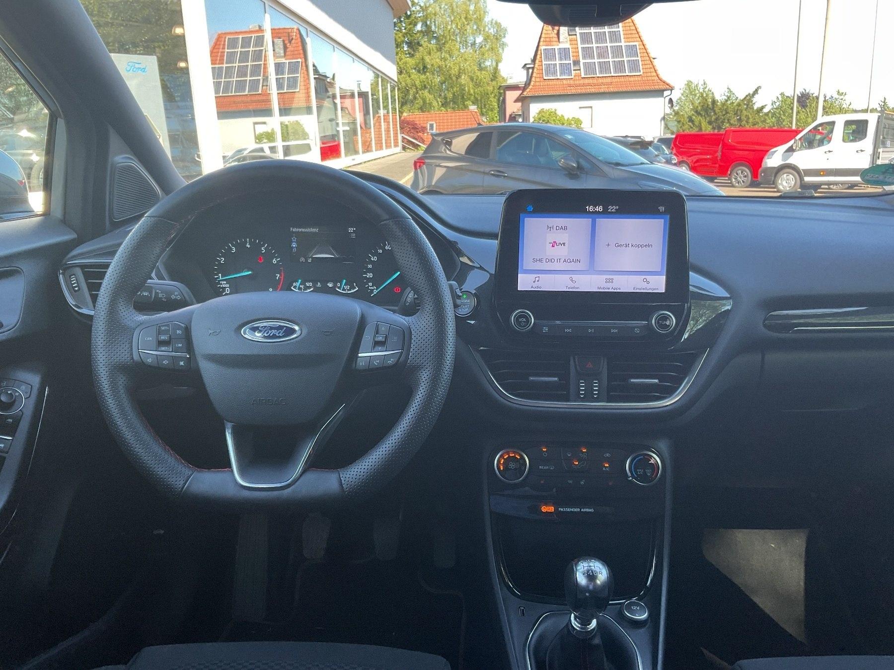 FORD ST-Line Design MHEV FORD ST-Line Design MHEV