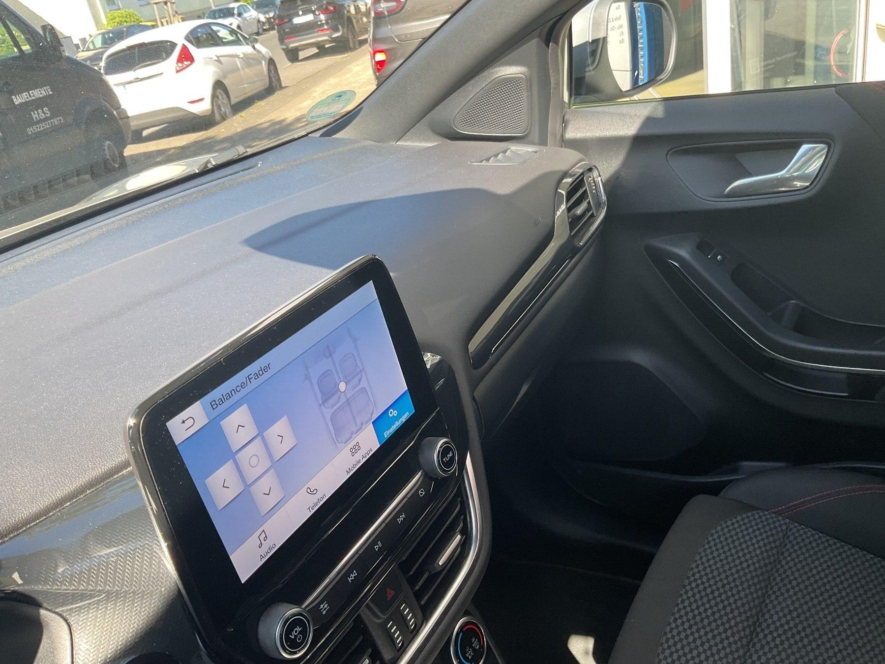 FORD ST-Line Design MHEV FORD ST-Line Design MHEV