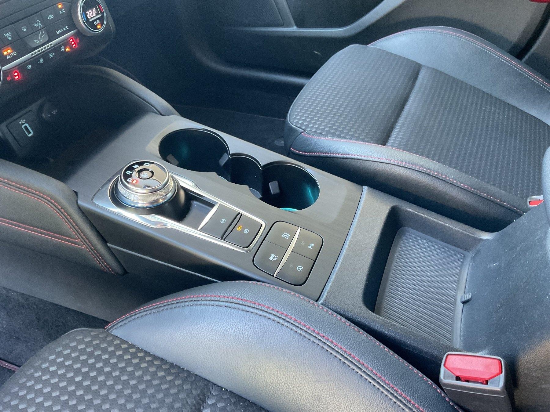 FORD ST-Line X 125PS *LED*iACC*PDC*RFK*NAVI*B&O FORD ST-Line X 125PS *LED*iACC*PDC*RFK*NAVI*B&O