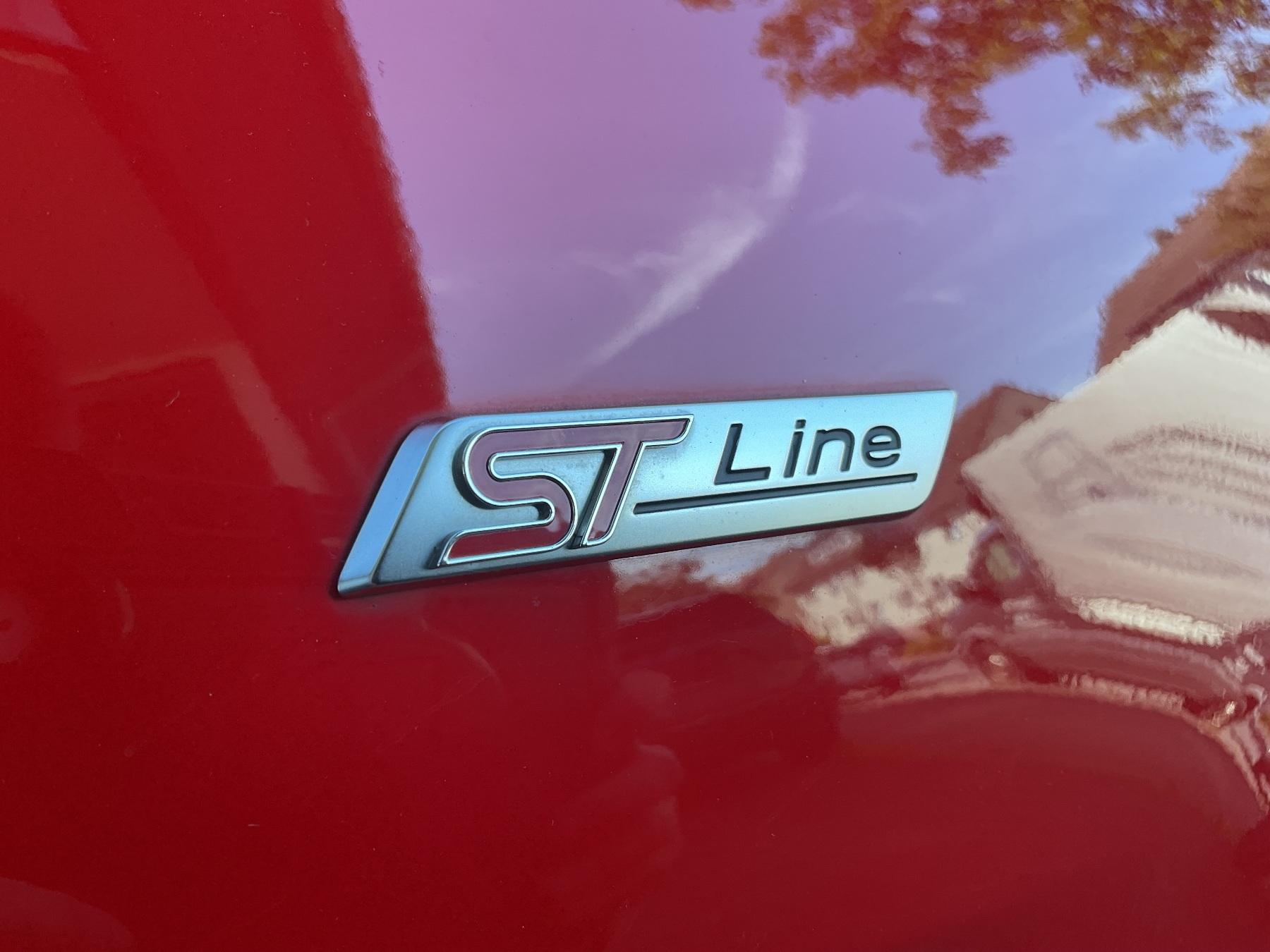 FORD ST-Line *B&O*RFK*PDC*SHZ*Ke*LM*NAVI*RLS FORD ST-Line *B&O*RFK*PDC*SHZ*Ke*LM*NAVI*RLS