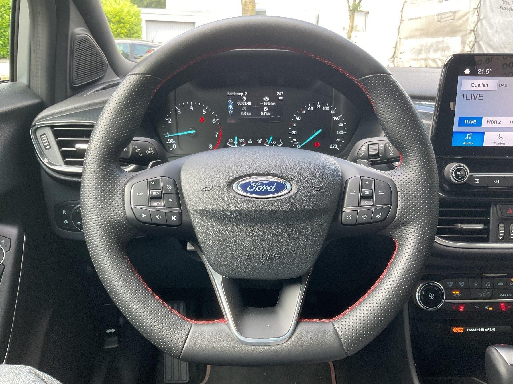 FORD ST-Line Design *LED*SHZ*Ke*PDC*RFK*GRA*AT* FORD ST-Line Design *LED*SHZ*Ke*PDC*RFK*GRA*AT*