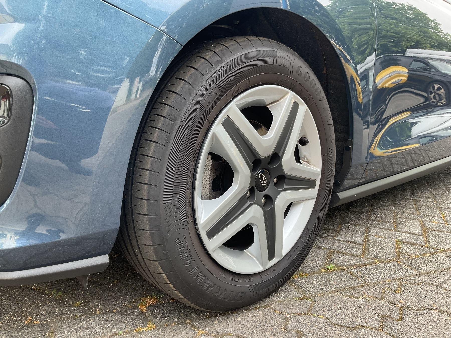 FORD Cool & Connect *LED*PDC*AHK*NAVI*SHZ*DAB* FORD Cool & Connect *LED*PDC*AHK*NAVI*SHZ*DAB*