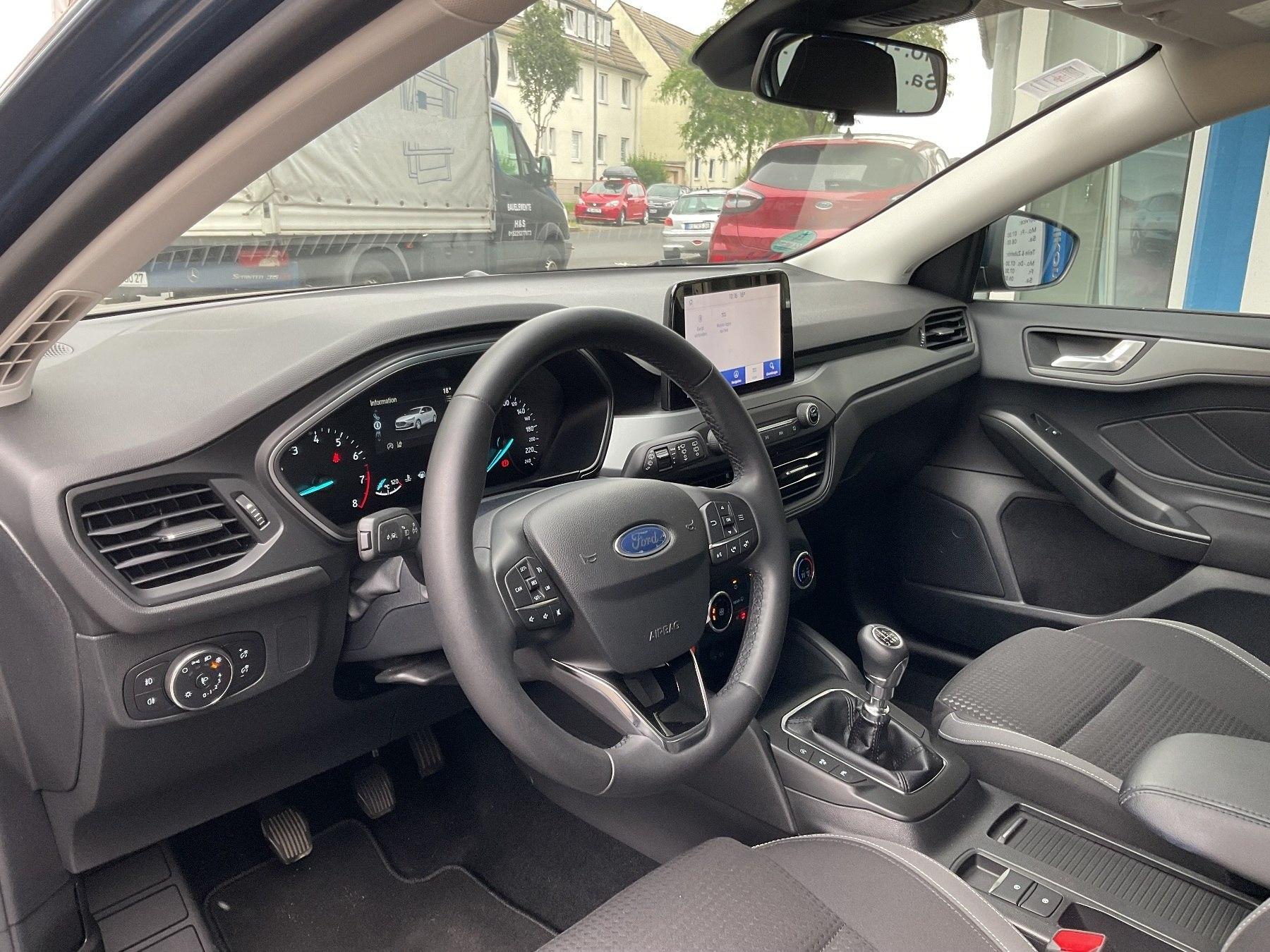 FORD Cool & Connect *LED*PDC*AHK*NAVI*SHZ*DAB* FORD Cool & Connect *LED*PDC*AHK*NAVI*SHZ*DAB*