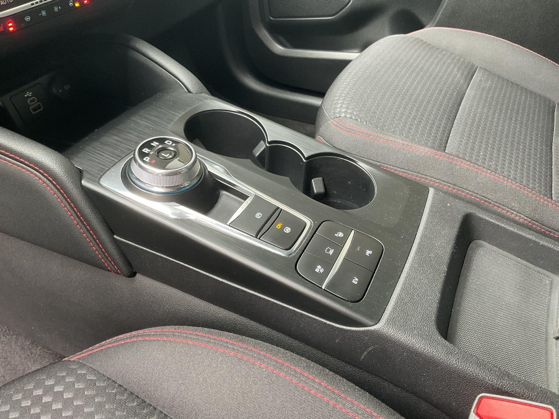 FORD ST-Line PHEV *AppLink*AHK*Head-Up-Display* FORD ST-Line PHEV *AppLink*AHK*Head-Up-Display*