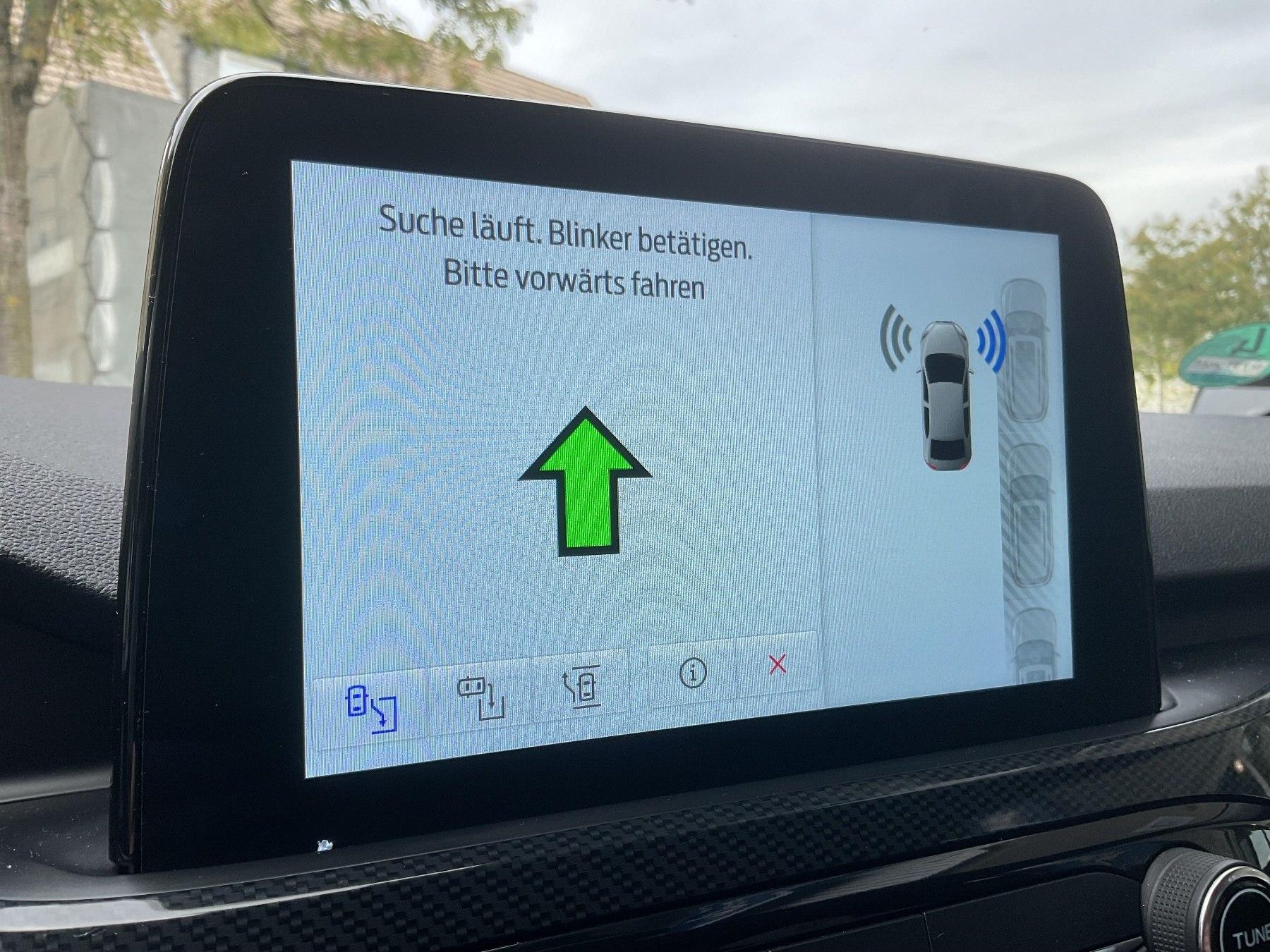 FORD ST-Line PHEV *AppLink*AHK*Head-Up-Display* FORD ST-Line PHEV *AppLink*AHK*Head-Up-Display*