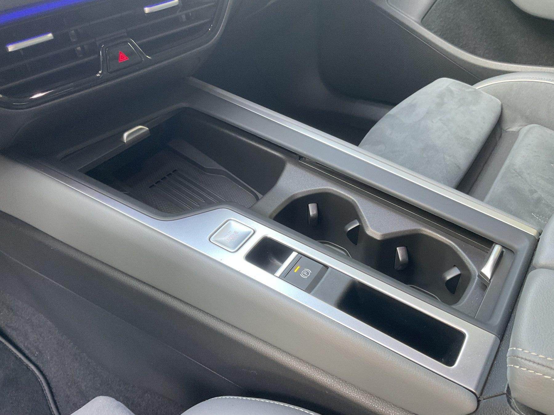 VW Variant Business 1.5l eTSI *Massagesitze* VW Variant Business 1.5l eTSI *Massagesitze*