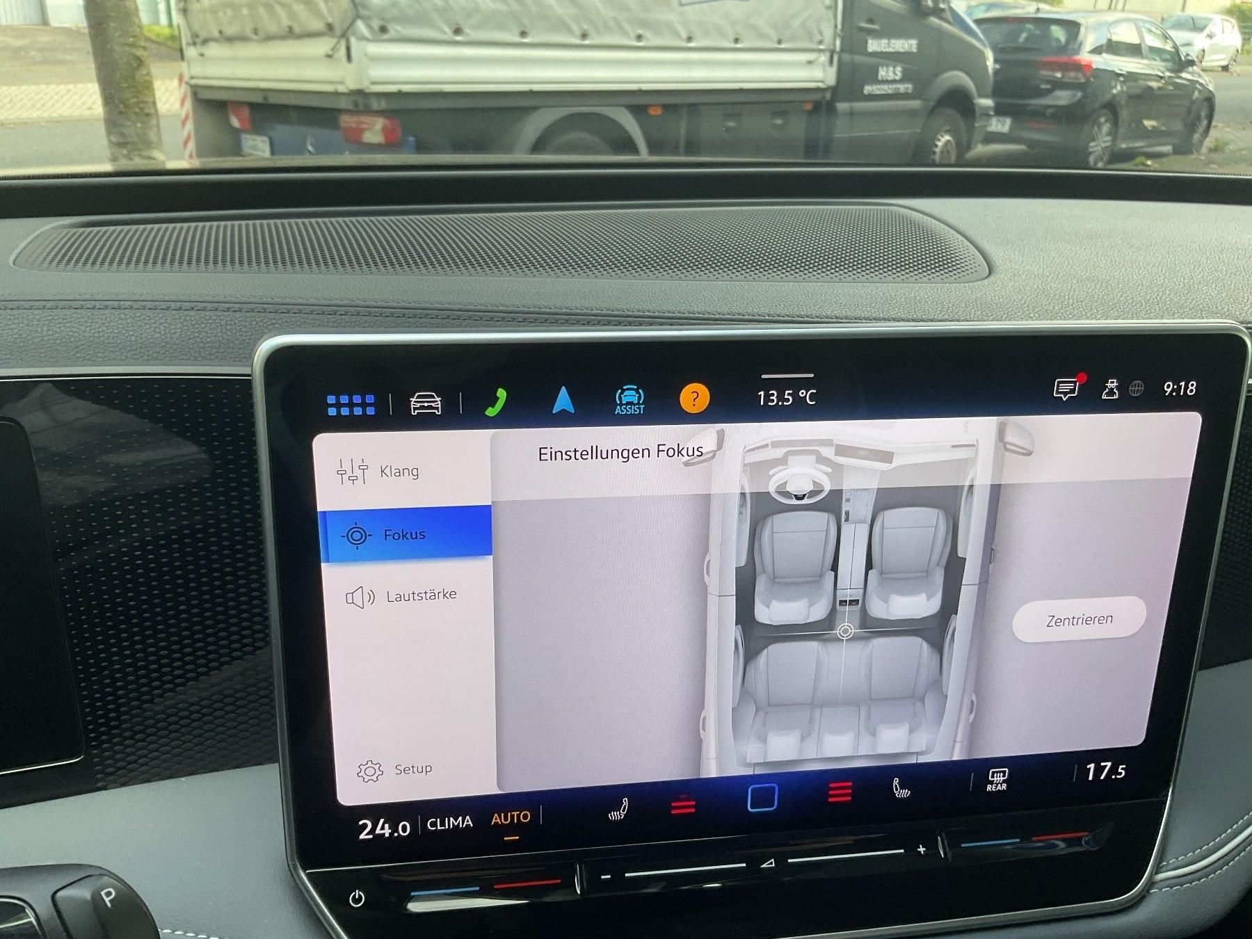 VW Variant Business 1.5l eTSI *Massagesitze* VW Variant Business 1.5l eTSI *Massagesitze*