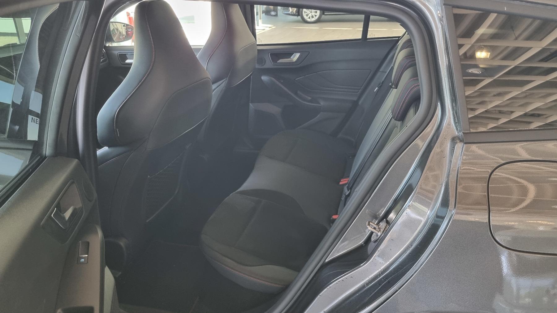 FORD ST X 2,3 l EcoBoost 206 kW (280 PS) FORD ST X 2,3 l EcoBoost 206 kW (280 PS)