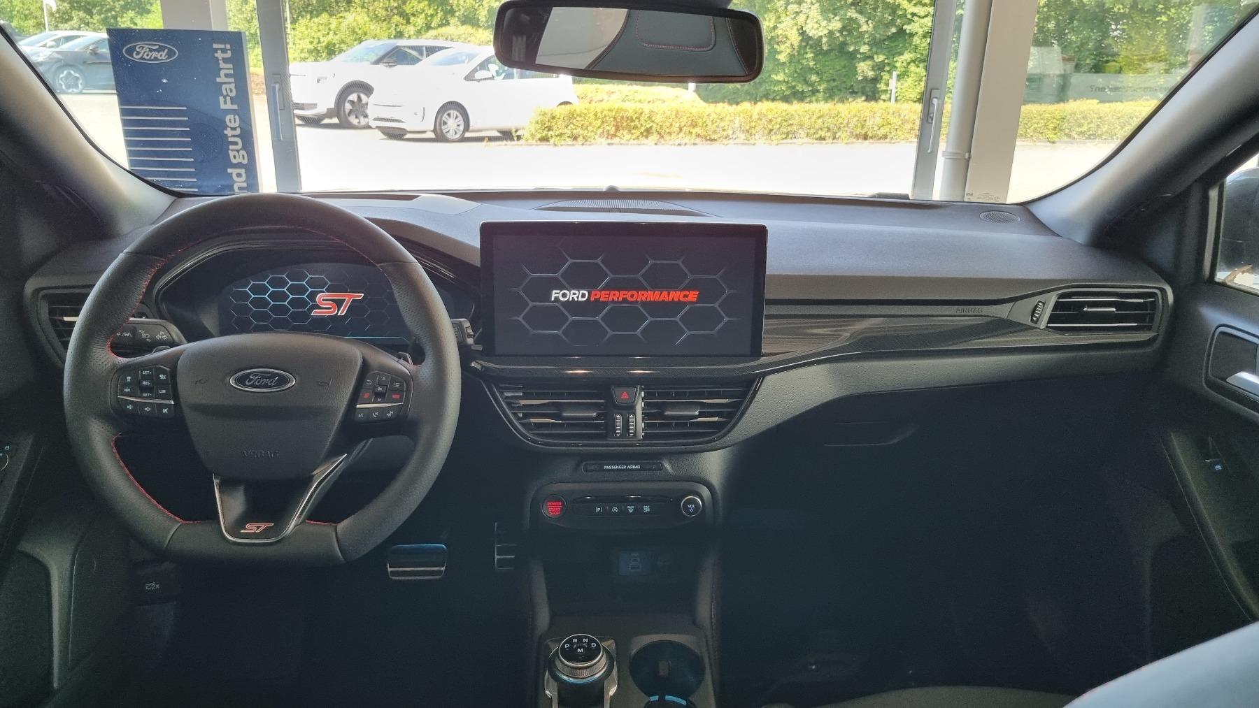 FORD ST X 2,3 l EcoBoost 206 kW (280 PS) FORD ST X 2,3 l EcoBoost 206 kW (280 PS)