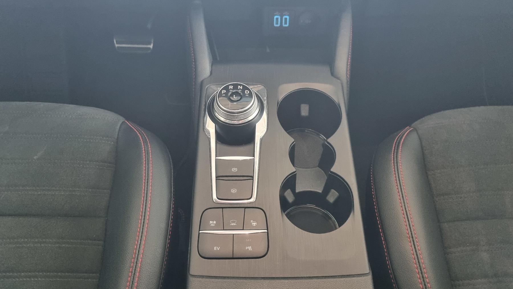 FORD PHEV ST-LINE X FORD PHEV ST-LINE X
