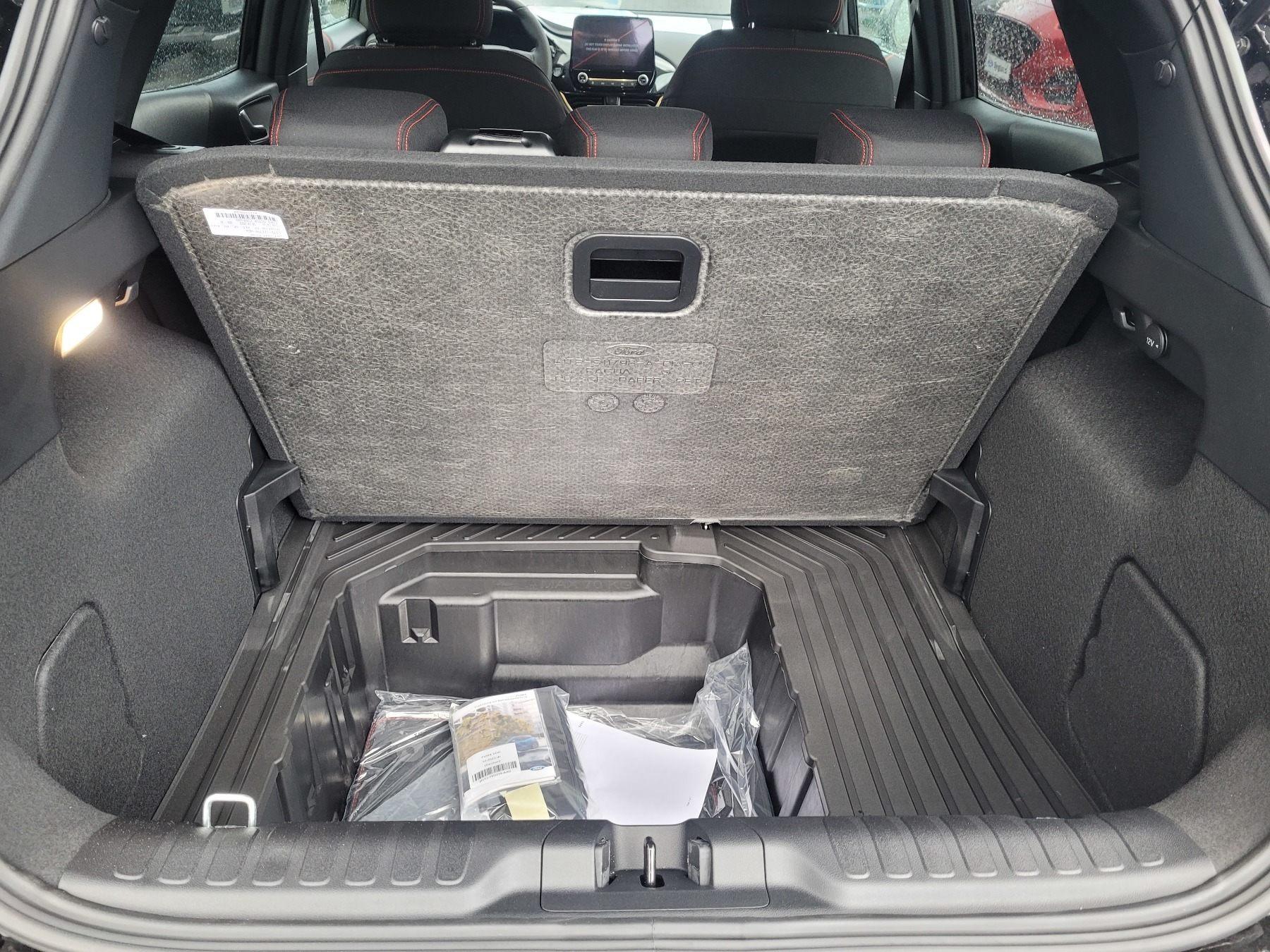 FORD ST-LINE MHEV 155PS ATM FORD ST-LINE MHEV 155PS ATM