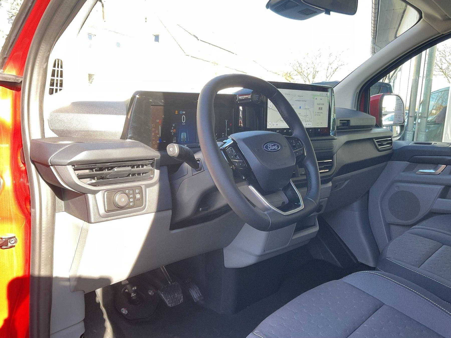 FORD Kasten Limited 320 L1 *AT FORD Kasten Limited 320 L1 *AT