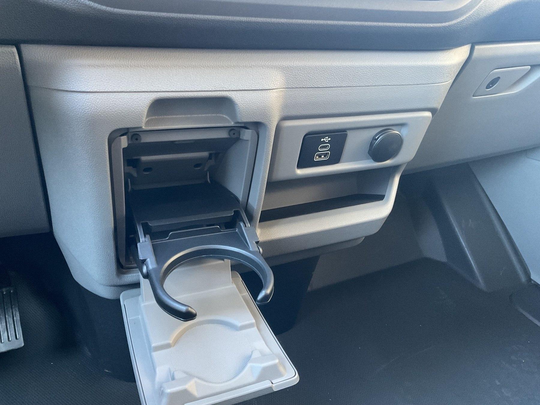 FORD Kasten Limited 320 L1 *AT FORD Kasten Limited 320 L1 *AT