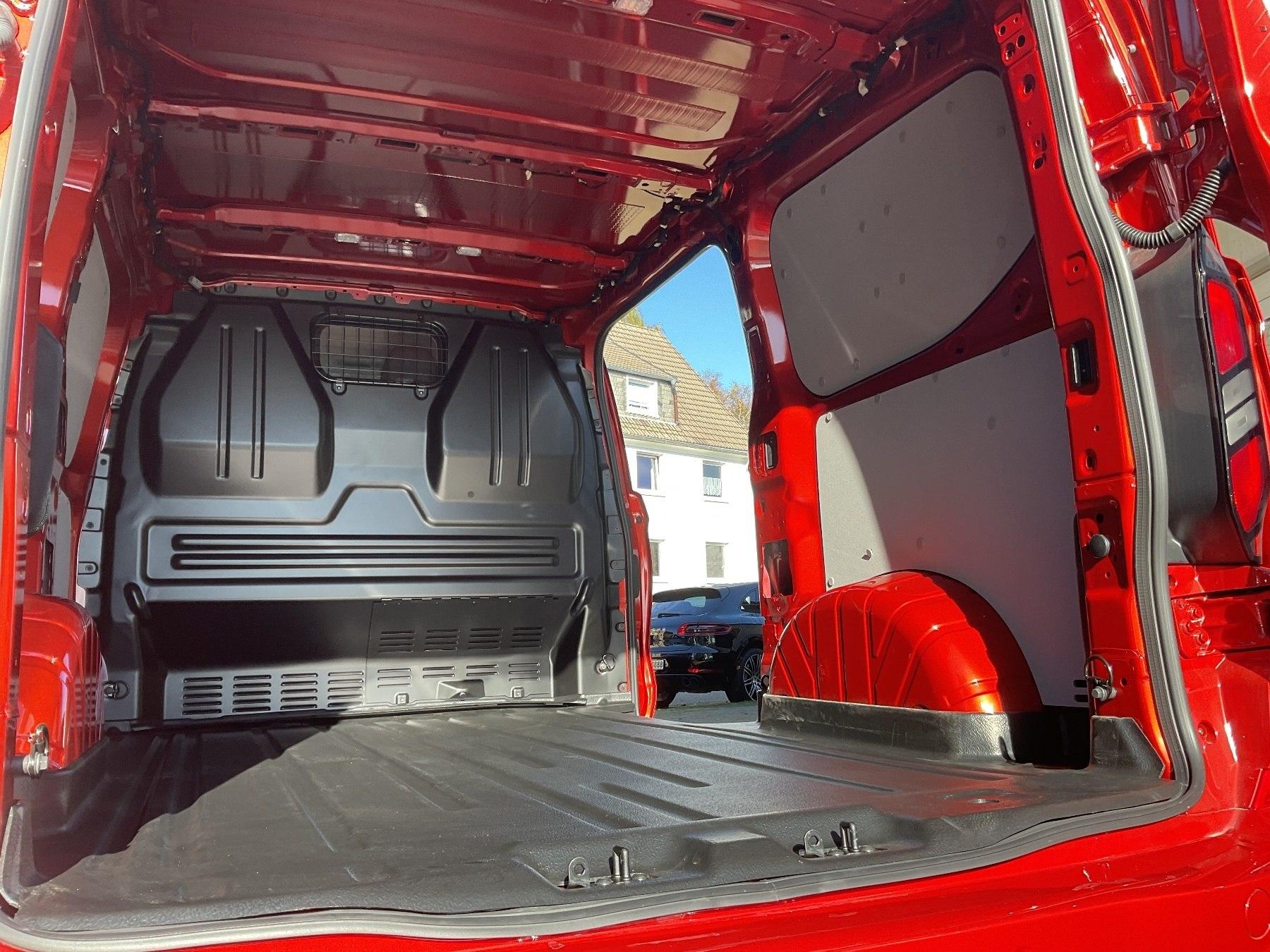 FORD Kasten Limited 320 L1 *AT FORD Kasten Limited 320 L1 *AT