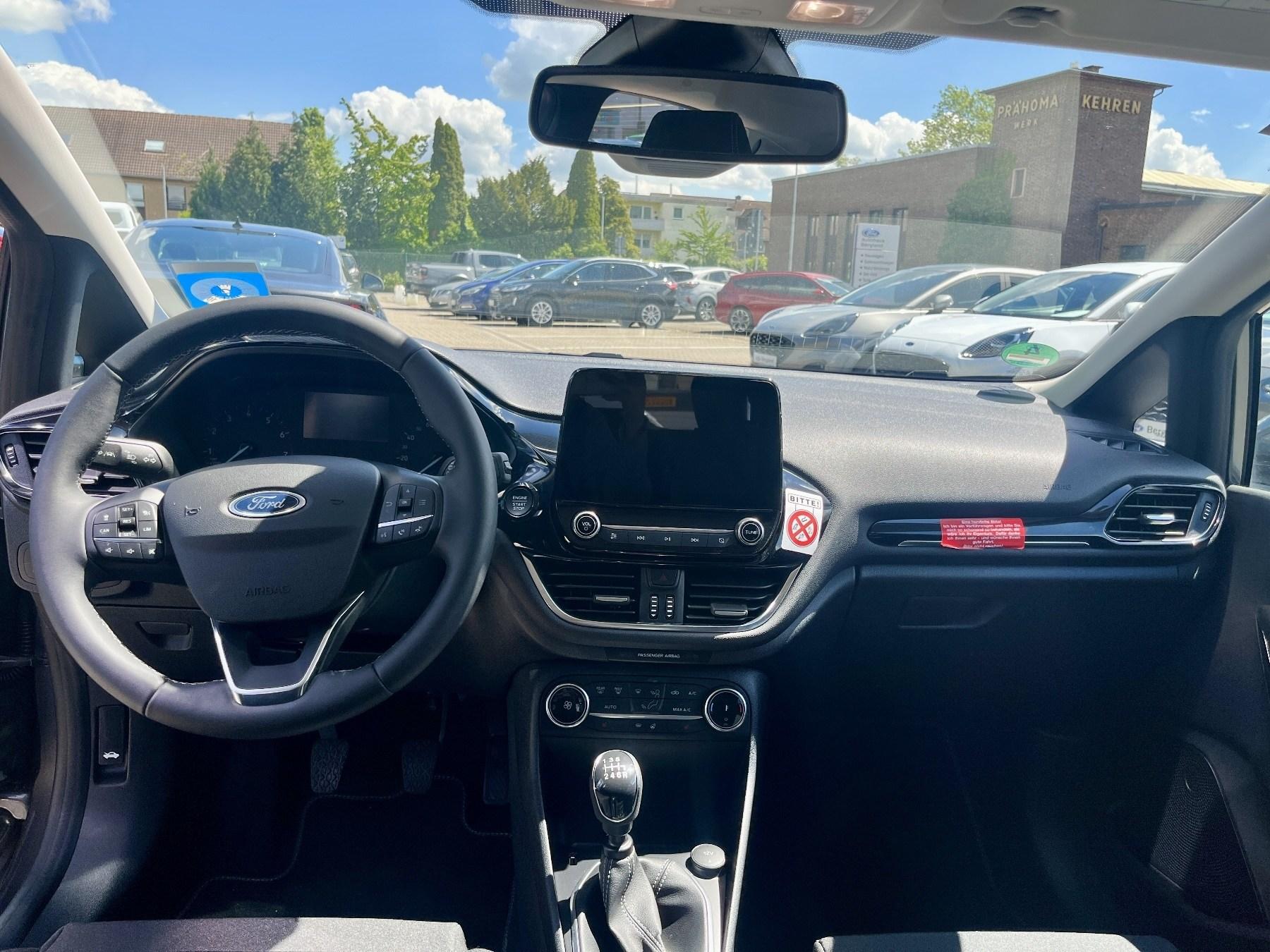 FORD Titanium X *Fahrer-Assistenz FORD Titanium X *Fahrer-Assistenz