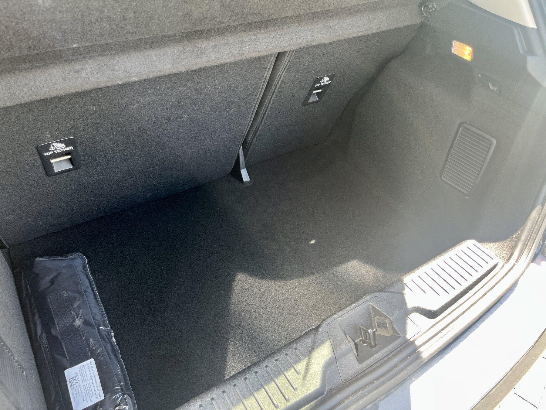 FORD Titanium X *Fahrer-Assistenz FORD Titanium X *Fahrer-Assistenz