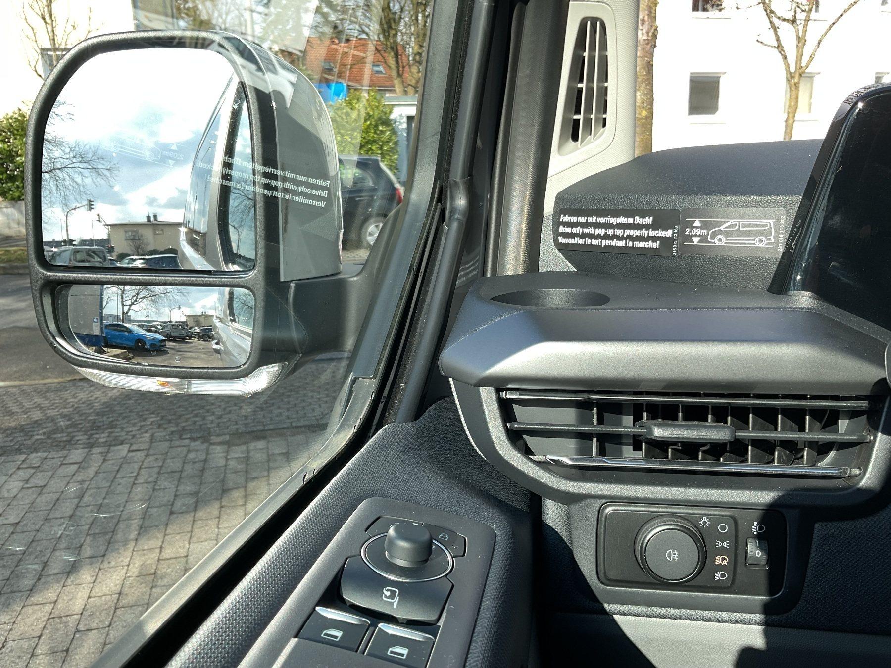 FORD 320L1 Titanium Aufstelldach FORD 320L1 Titanium Aufstelldach