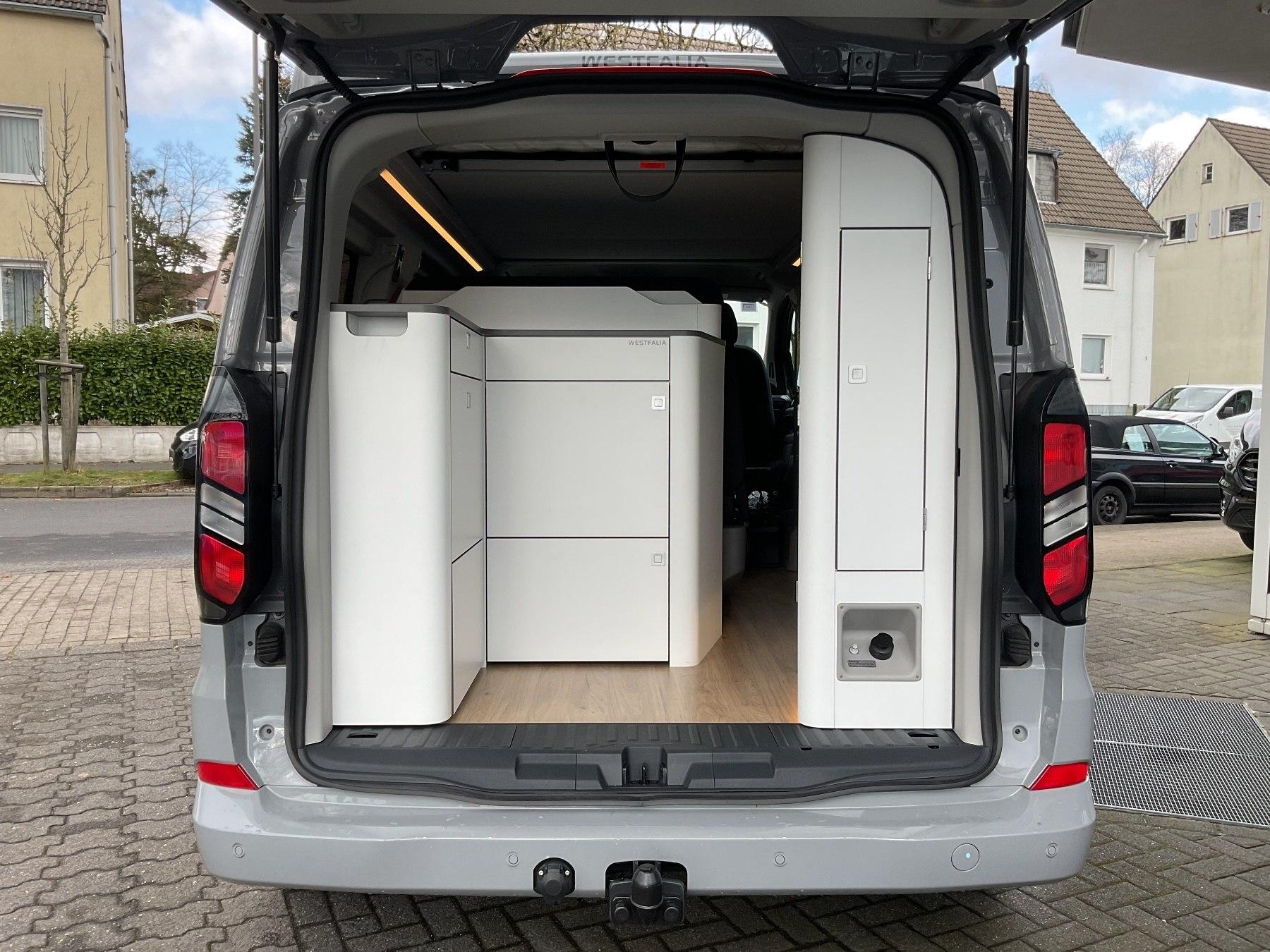 FORD 320L1 Titanium Aufstelldach FORD 320L1 Titanium Aufstelldach