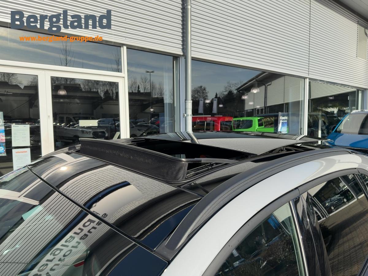 FORD GRAPHITE TECH 2.5 PHEV 225PS FORD GRAPHITE TECH 2.5 PHEV 225PS