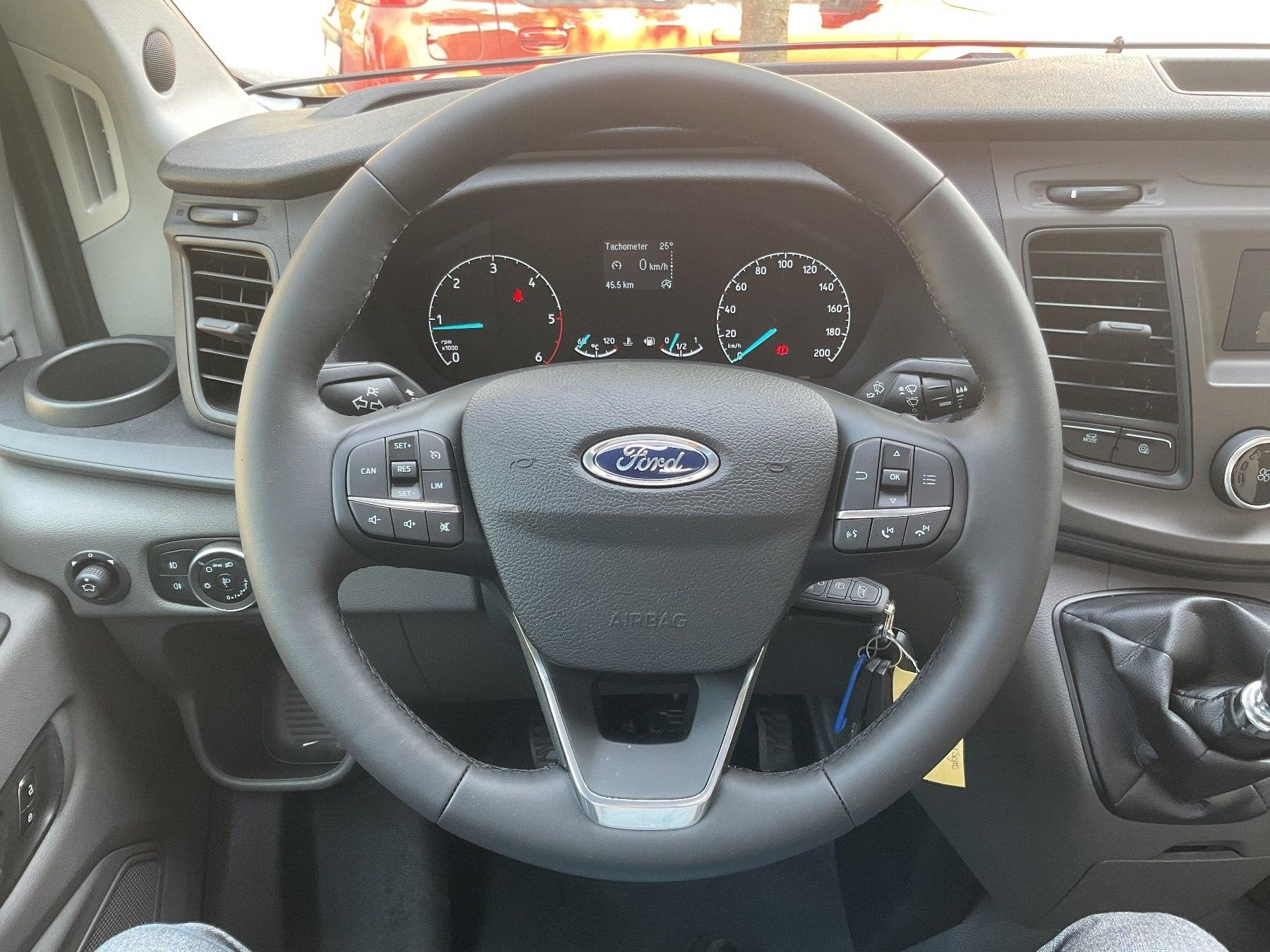 BÜRSTNER Signeo C 590 Bahia Ford Transit L3H3 BÜRSTNER Signeo C 590 Bahia Ford Transit L3H3